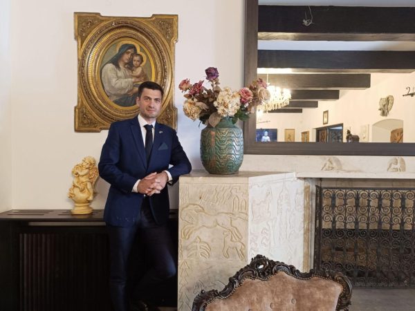 Cum gestionează Mihai Popa feedback-ul clienților pentru EkoGroup